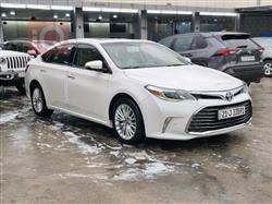 تويوتا أفالون